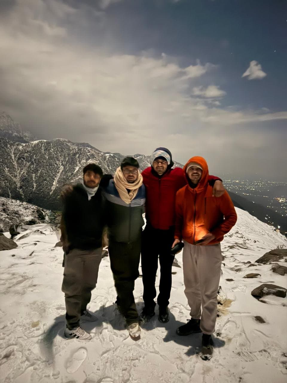 Triund Trek From Delhi Package 2D/1N Camping — photo 1
